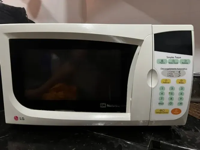 Microondas Lg 20 litros branco ABAIXOU