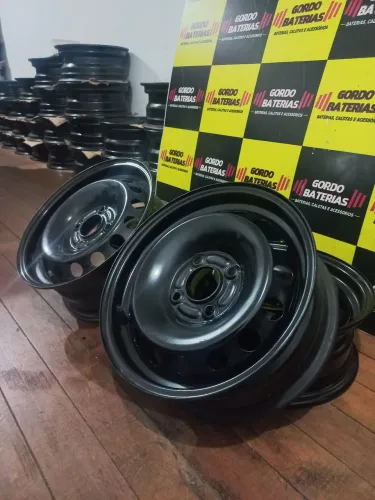 Jogo de roda Ford aro 14 para Ford Ka e Fiesta. R$790,00 o jogo. Disk entrega 