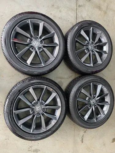 Rodas aro 17 Honda civic G10 + Bridgestone seminovos 95%