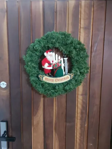 Guirlanda de Natal com Papai Noel. 50cm.