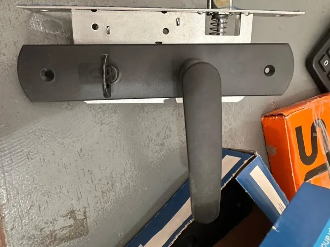 Fechadura para porta banheiro