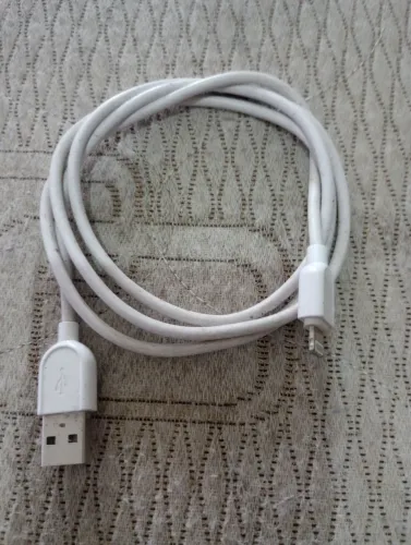 Cabo USB para iPhone - Branco