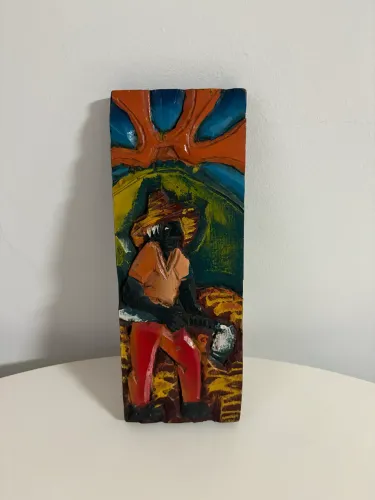 Escultura em madeira entalhada Pescador 26 x 9,5