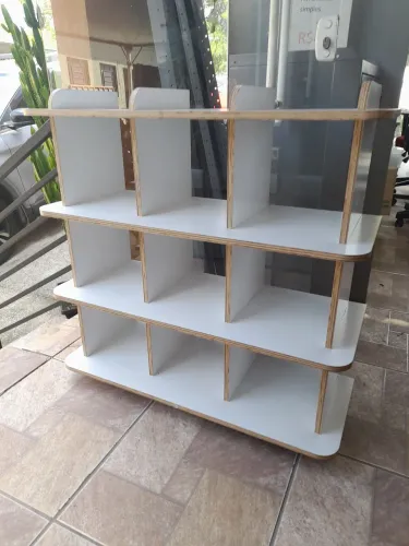 Estante de madeira para escritório- Nova