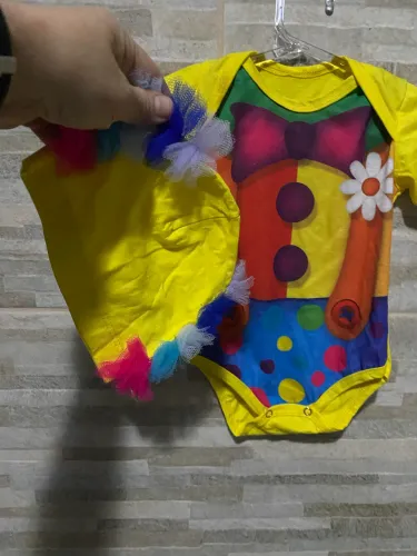 Fantasia de bebê tema palhacinho