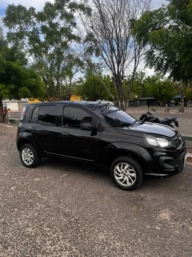 Fiat Uno Attractive 1.0 EVO Fire Flex 8V 5P 2021