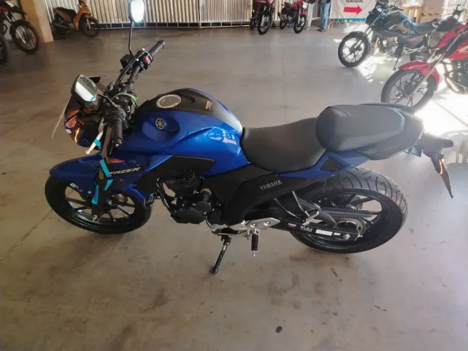 Fazer 250