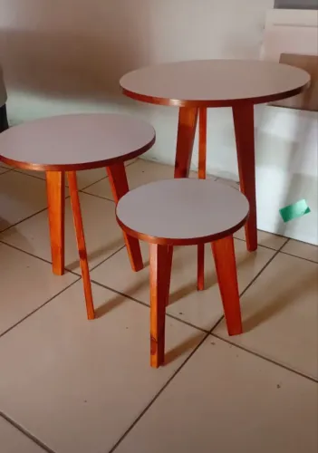 Jogo de mesas para decoração