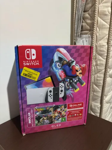 Nintendo Switch Oled - Desbloqueado + Cartão SD 128GB + Case Protetora - Excelente Estado