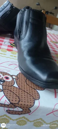 Vendo essa linda bota social