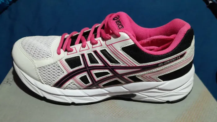 Tênis acsis modelo GEL-CONTEND 4 A em perfeito estado