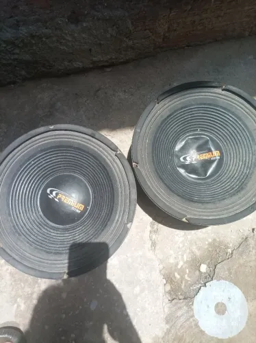 4 auto falante de 12 de 8 oms .2 keibass e dois Premium