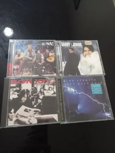 Capa e encarte CDs originais 