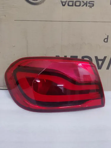 LANTERNA TRASEIRA ESQUERDA BMW SERIE 4 2016 2017 2018 2019