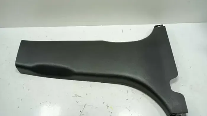 Moldura Coluna Direita Hyundai I30 2009/2012