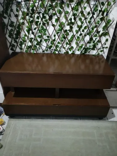 Rack / Escrivaninha de Madeira Conservada - Preço Abaixo Para Vender Rápido 