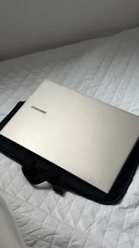 Notebook Samsung book e30