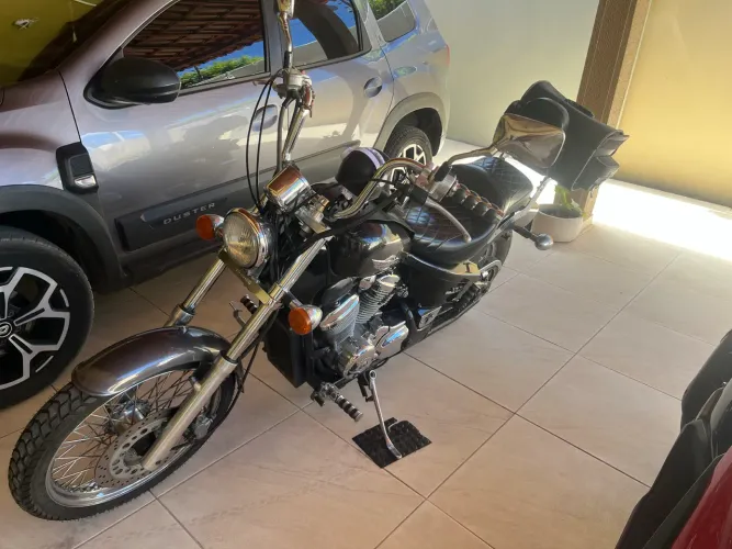 Vende-se Shadow 600 2003