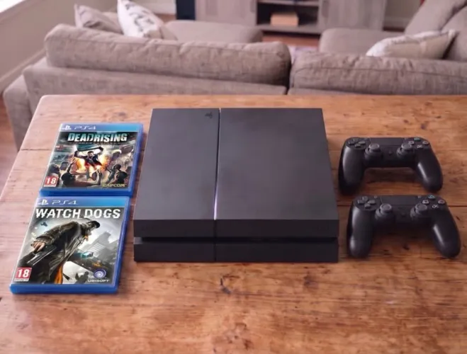 PS4 Versão 12.52 Playstation 4 Impecável + 2 Jogos + 2 Controles Play 4