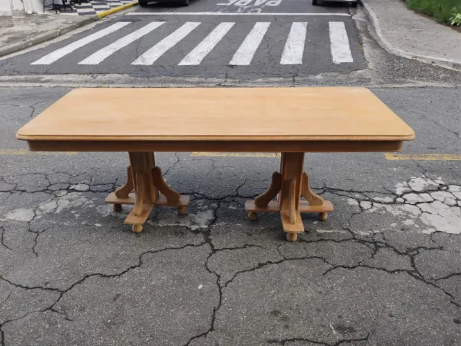Mesa em madeira 