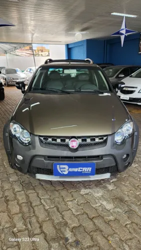 Fiat Strada Adventure1.8/ 1.8 Locker Flex CD 2015