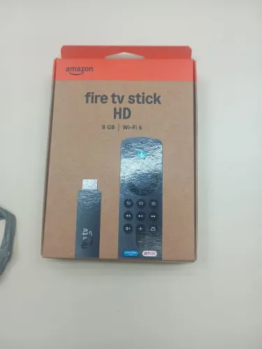 Fire TV Stick HD Amazon Wi-Fi 6 8GB - Novo