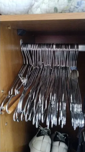 Cabides de roupas de METAL