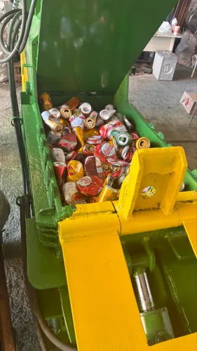 Prensa Jacaré para Reciclagem