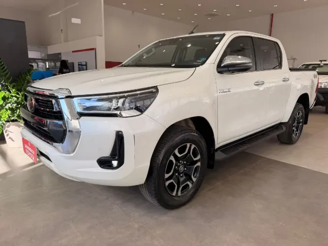 Toyota Hilux CD SRX 4X4 2.8 TDI 16V Diesel Aut. 2022