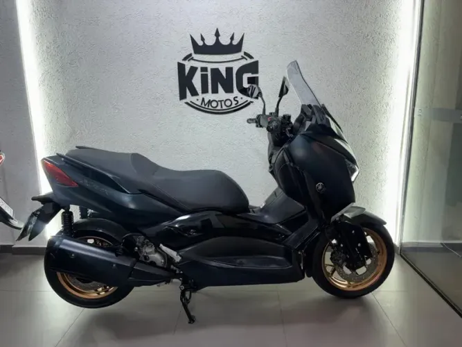 YAMAHA XMAX 250