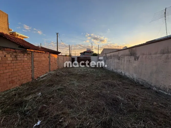 Terreno à Venda no Jardim Ouro Branco Pronto para Construir em Localização Privilegiada!