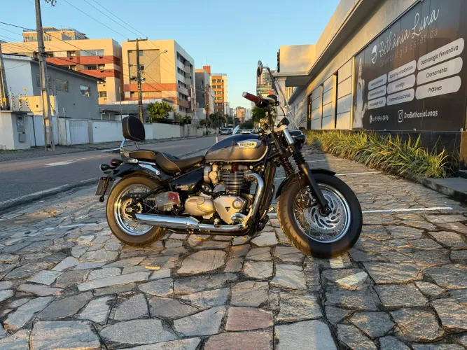Moto clássica speedmaster