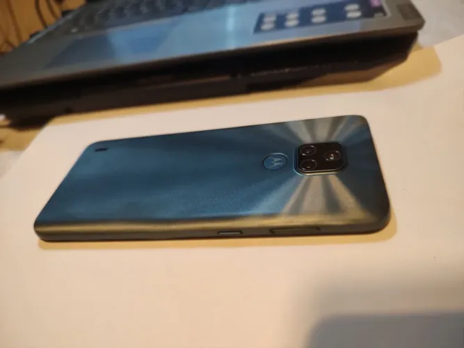 Moto E7 Sem nenhum Arranhão | Aceito Cartão | 32g | camera 48mpx 