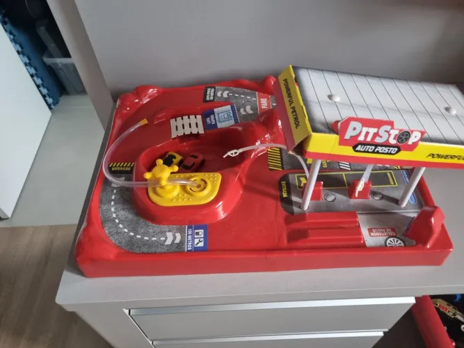 Posto Pit Stop Auto Pista Com Carrinhos Lua de Cristal Lava Rapido Sai Água<br>