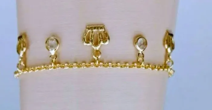Compra essas pulseiras essas pulseira é muito boa