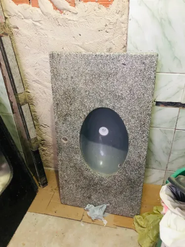 Vendo Pia de banheiro de mármore