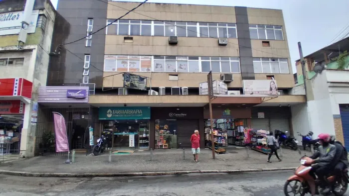 Vendo Sala em Nova Iguaçu