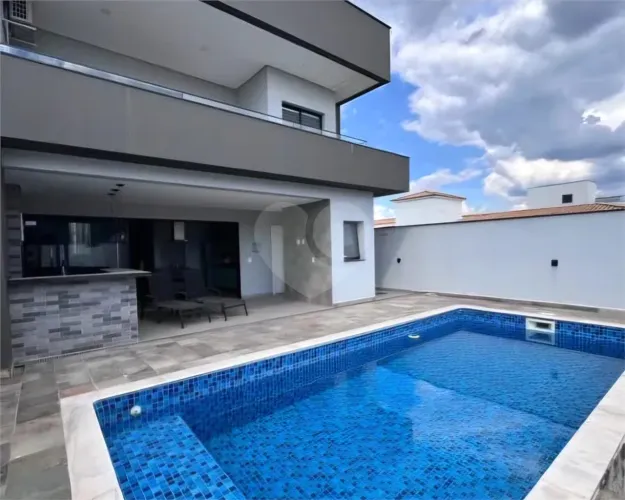 Casa à venda com 4 suítes no condomínio Portal da Primavera, Sorocaba - SP