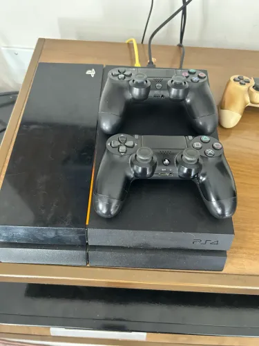 Ps4 vendo ou troco 