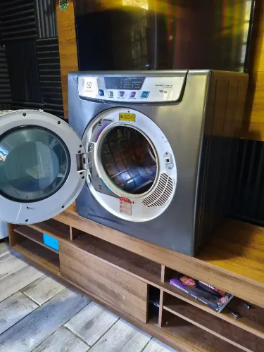Secadora de roupas 10kg turbo compacta Electrolux 
