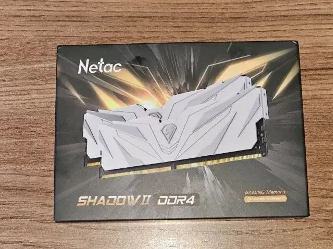 Memória Ram Netac Shadow II DDR4 3200 MHz (8GB x 2) | 16-20-20-40 1.35V (Brancas)