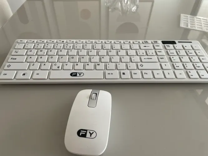 Teclado e mouse sem fio