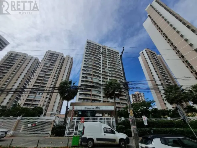 Apartamento com 3 dormitórios para alugar, 70 m² por R$ 4.228,23/mês - Papicu - Fortaleza/