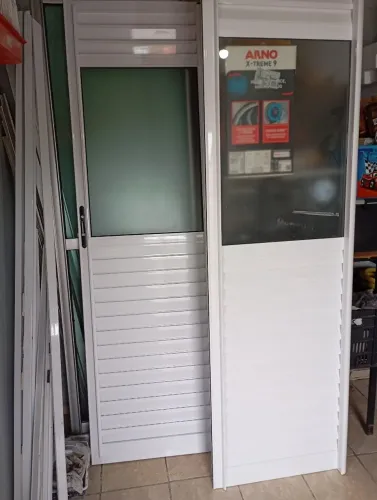 Vendendo portas