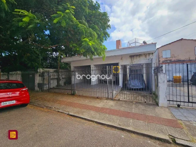 Casa no Balneário do Estreito