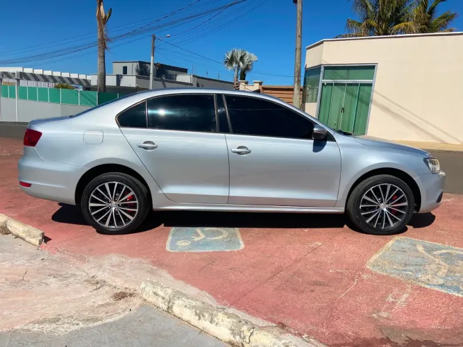 Volkswagen Jetta Comfortline 2.0 T.flex 8V 4P Mec. 2012