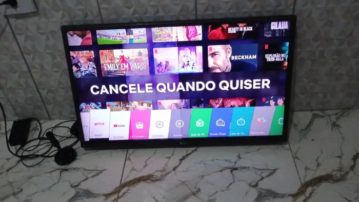 Tv LG 32 polegadas smart leia o anúncio