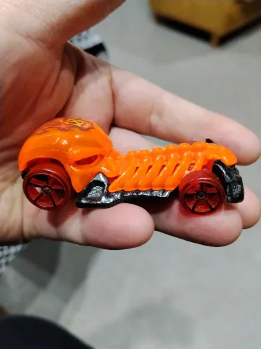 Carrinho Hotwheels Skull Crusher