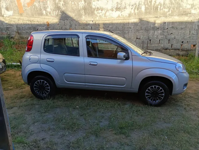Fiat Uno Vivace/rua 1.0 EVO Fire Flex 8V 5P 2014