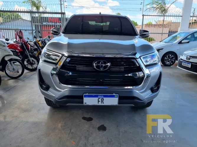 Toyota Hilux CD SRX 4X4 2.8 TDI 16V Diesel Aut. 2023